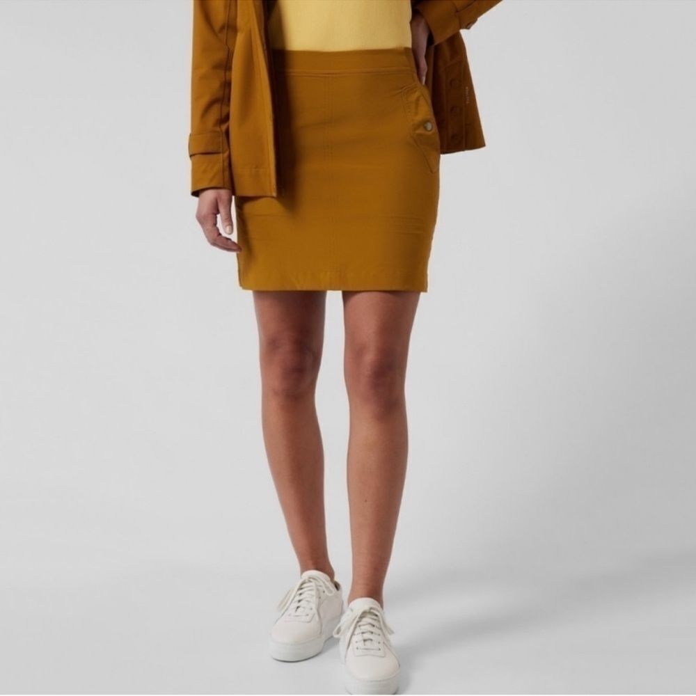 NWT Athleta Vienna Cargo Pocket Mini Skort in Gold Size 12